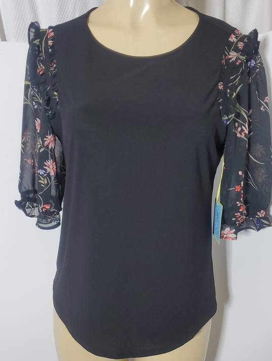 CeCe Tops - NWT CeCe Black Floral Flutter Sleeve Women's Top Size M